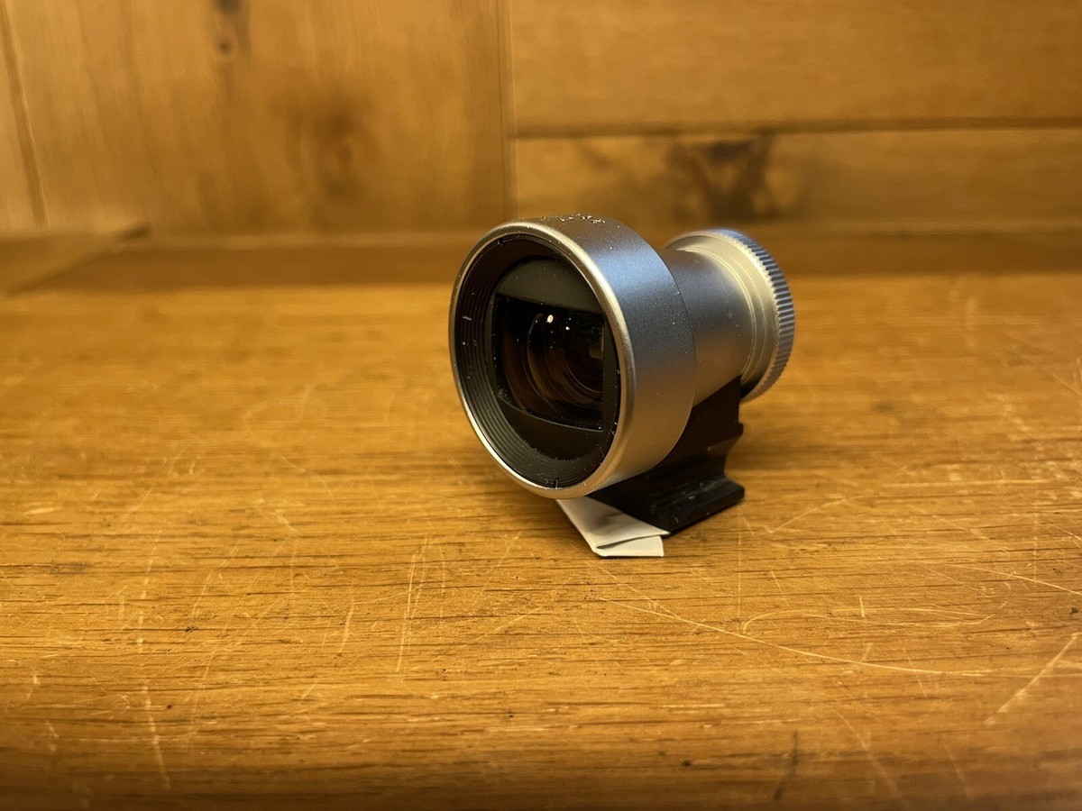 Near Mint* Ricoh GR 28mm Viewfinder for GR 28mm F/2.8 LTM Near Mint* Ricoh GR 28mm Viewfinder for GR 28mm F/2.8 LTM