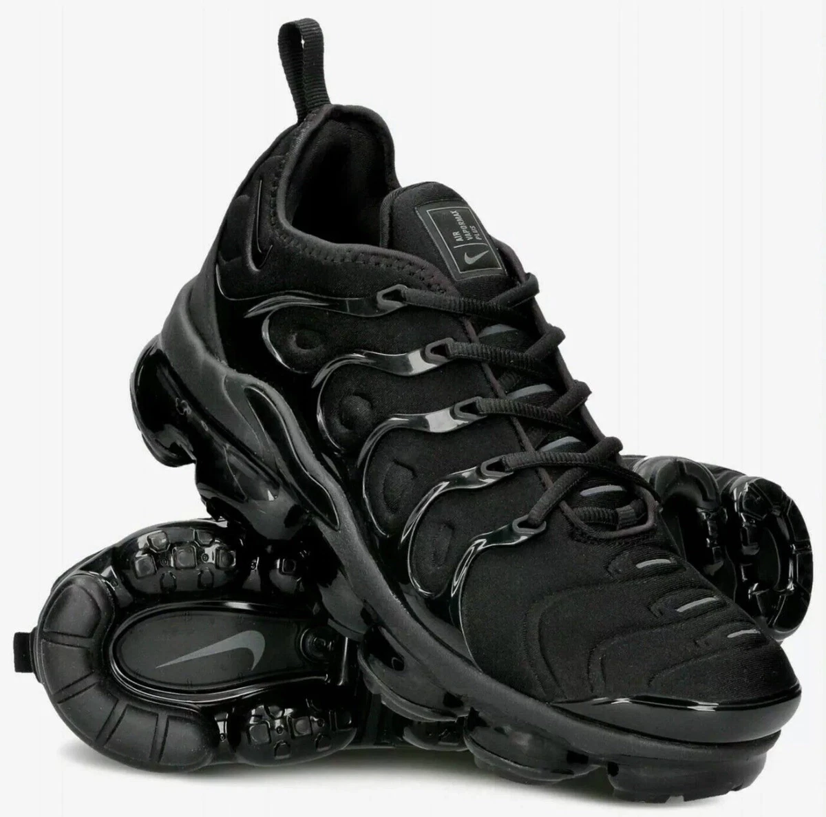 Nike air vapormax black size 6 hotsell