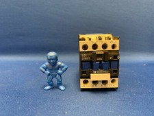 Telemecanique LC1-D18-10-M7 Contacteur 18Amp 3Pole 1NC 220-230V/220-240V