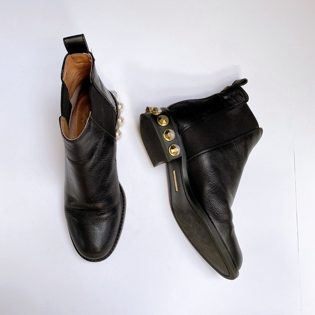 valtina chelsea boot