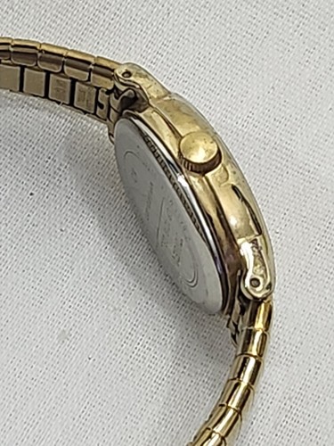 VTG Oval TIMEX GOLDTONE Ladies Stretch Band Watch White Face New Battery Working - Picture 7 of 9