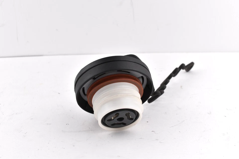 NEW 2001-2016 Volvo S60 V70 XC70 S80 XC90 Fuel Gas Plastic Cover Cap 31392044 ✅ - Image 4 of 4