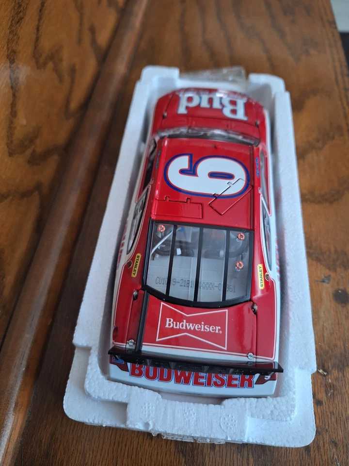 Kasey Kahne Budweiser Waltrip 2010 retro Ford 1/24 Lionel ARC 2X autografiado Foto 4 de 4