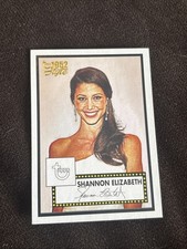 Shannon Elizabeth Topps 1952 Style 2005-06 RC Rookie