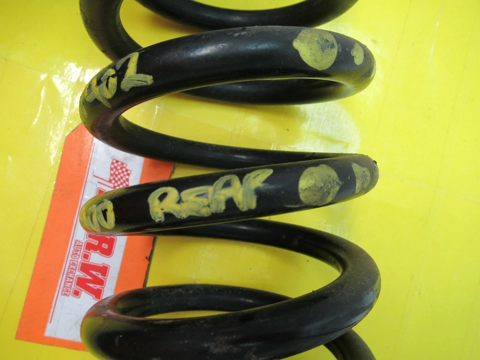 MUELLE HELICOIDAL TRASERO GOMA TRASERO DERECHO IZQUIERDO R L se adapta a 92 93 94 95 96 97 98 SAAB 9000 Foto 3 de 4