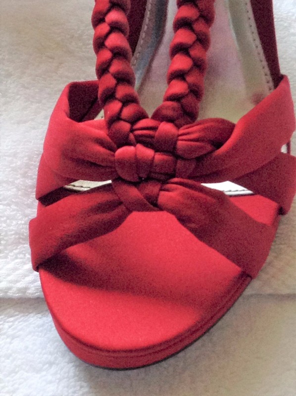 Sassy & Classy RED BRAIDED, Soft Fabric Straps, Block heel, 7M, New