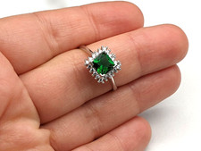 Handmade Lab Created Green Emerald 925 Sterling Silver Womens Ring Size 8.25