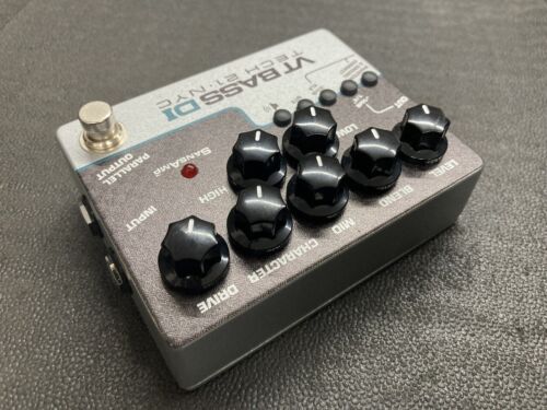 Tech 21 Sansamp VT Bass DI Bass Amp simulatore analogico driver pedale basso chitarra - Foto 4 di 7