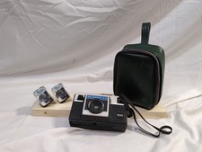 Kodak Instamatic X-15 Color Outfit-Used- Comes With 2 Flashcubes And Green Case