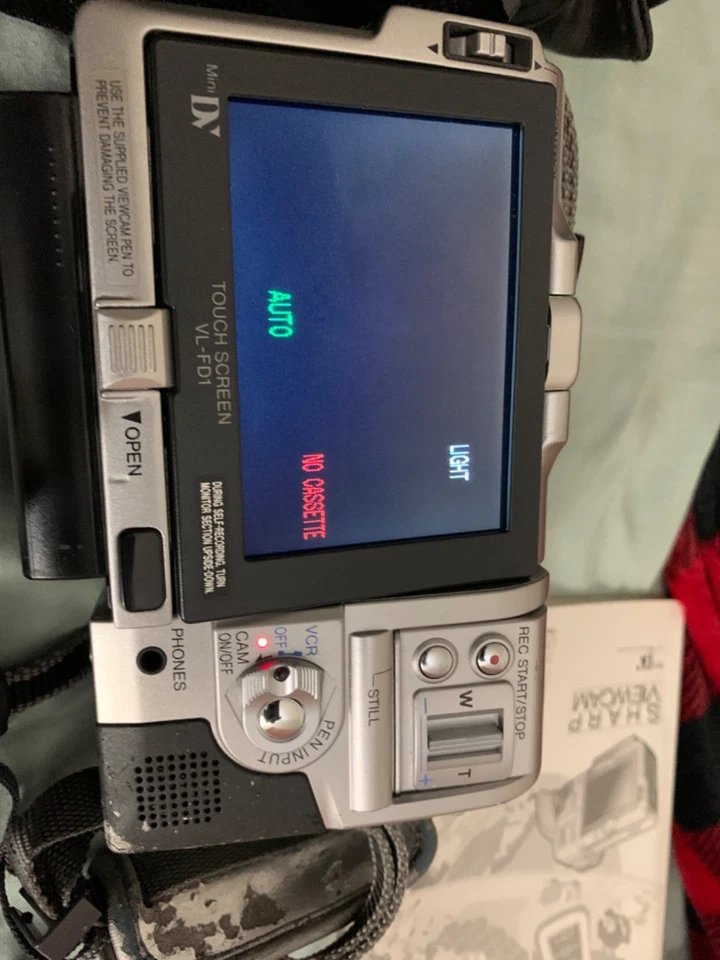 Sharp - VL-FDIU - Mini DV Touch screen 200x Digital Lens Viewcam W Case, + More - Image 3 of 4
