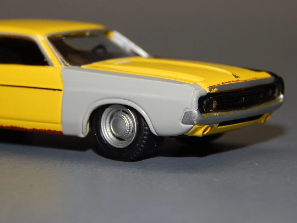 Dodge Challenger 1970 HEMI proyecto de restauración sólido 1/64 limitado E diorama muy buen estado Foto 3 de 4