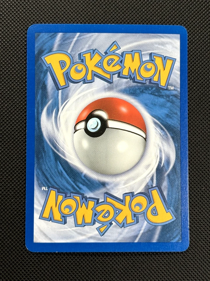 Pikachu 93/92 SECRET RARE Pokémon Card EX Legend Maker NM - Image 2 of 2