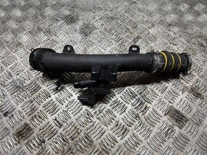 Opel Crossland X 2018 Benzin 96kW Einzelteil Lufteinlasskanal 9806487880