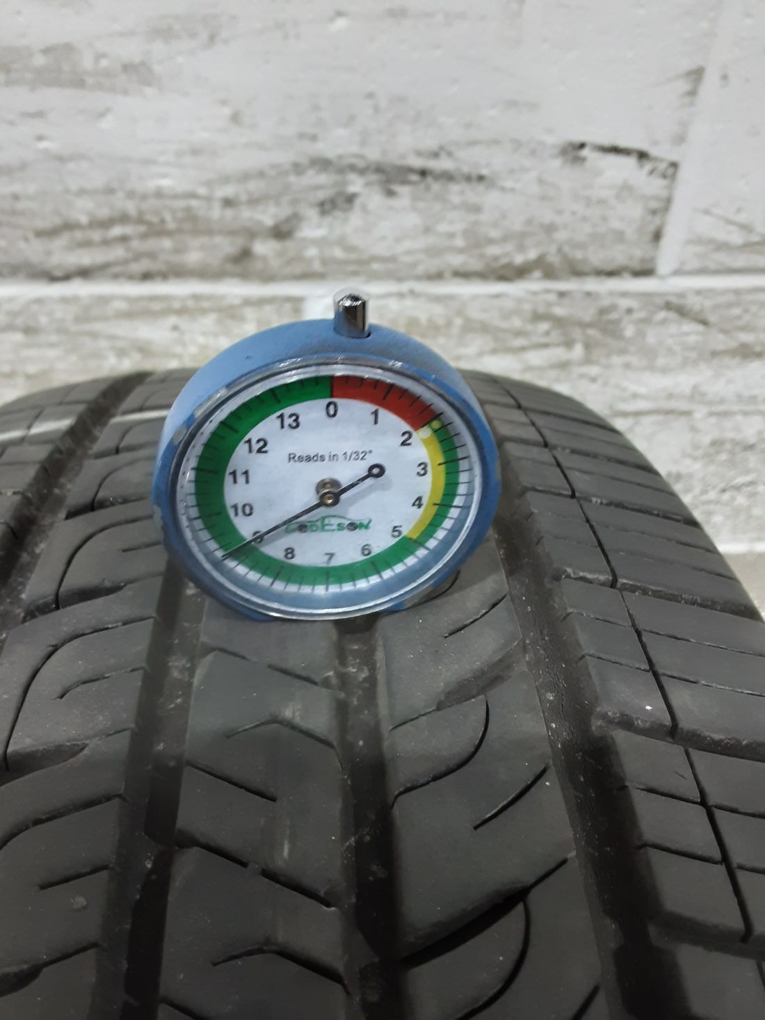 1x P215/65R17 Goodyear Assurance Comfortred Touring 9/32 Used Tire | eBay