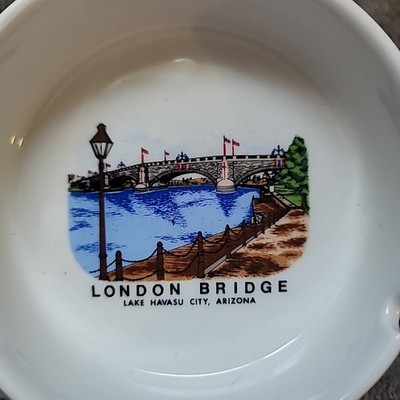 ''GRANDMA'S BUTTS'' Lake Havasu City AZ London Bridge Souvenir Ashtray
