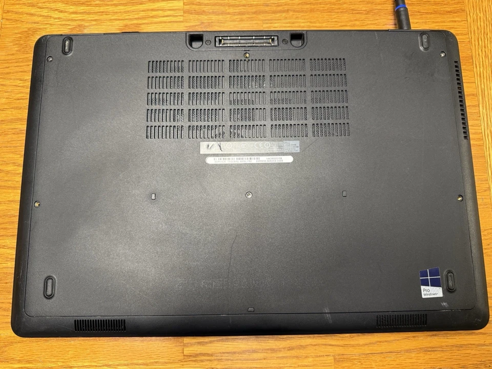 Dell Latitude E5550 - i5-5300U - 8GB RAM - 120GB SSD (GOOD BATT / CONDITION) - Image 4 of 4