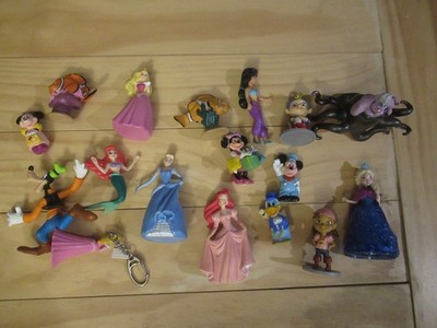 Disney PVC lot of 16+ Princesses Villains Frozen Mickey Mouse more figures