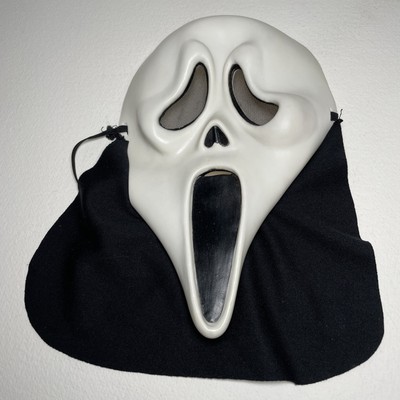 Vintage Scream Ghost Face Mask Easter Unlimited MK Stamp Bib Style No Shroud