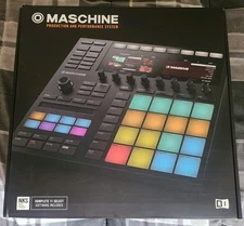 Native Instruments Maschine MK3 ProductionPerformance System wit Komplete Select