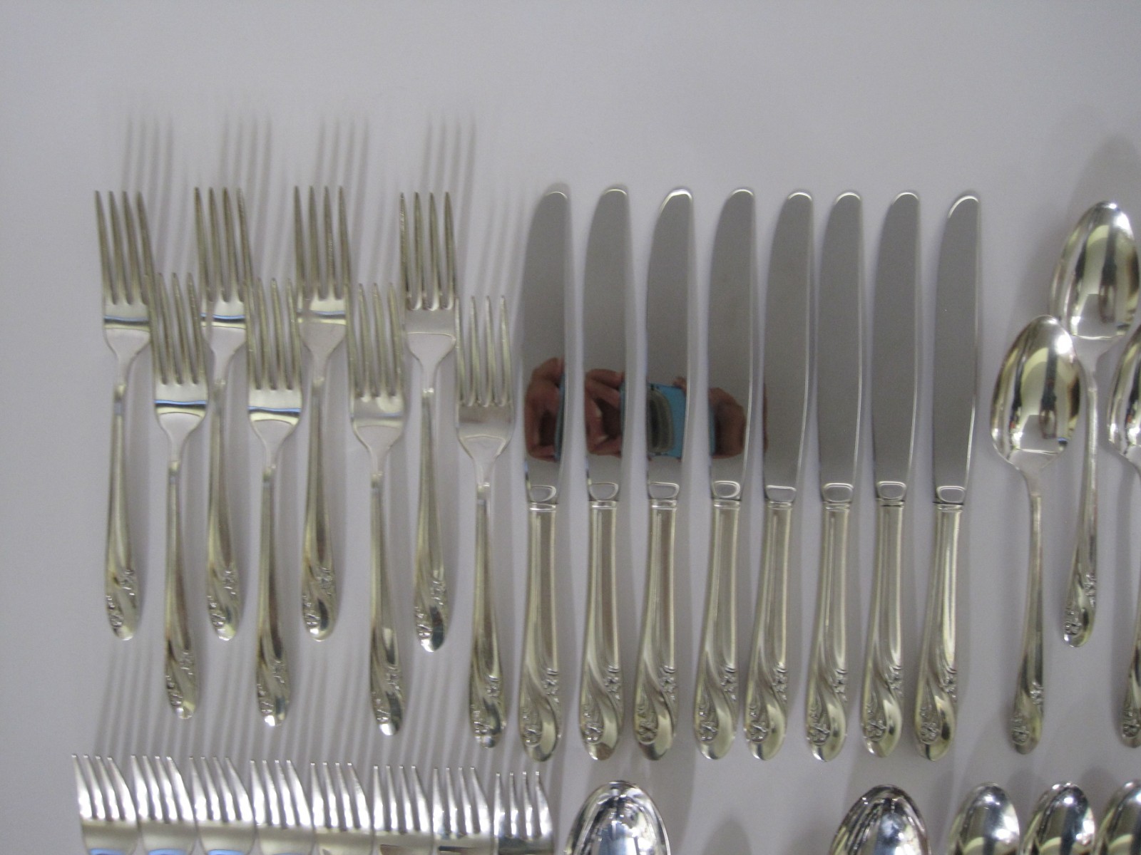 Holmes & Edwards IS Inlaid Silverplate Flatware Silverware Set 53 pc Romance