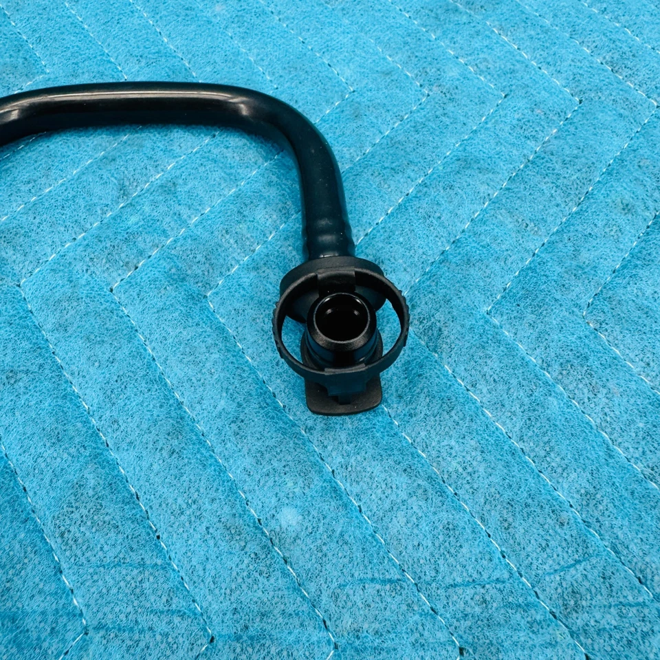 BMW 650i 2012-2017 línea de ventilación del tanque de combustible con válvula OEM 7619298 Foto 3 de 4