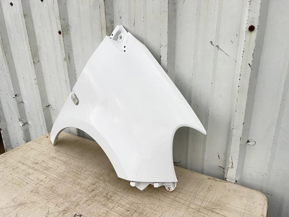 2016-2019 SMART FORTWO RIGHT FENDER 白色 PC:EAZ 62K 61124 — 第 3/4 张图片