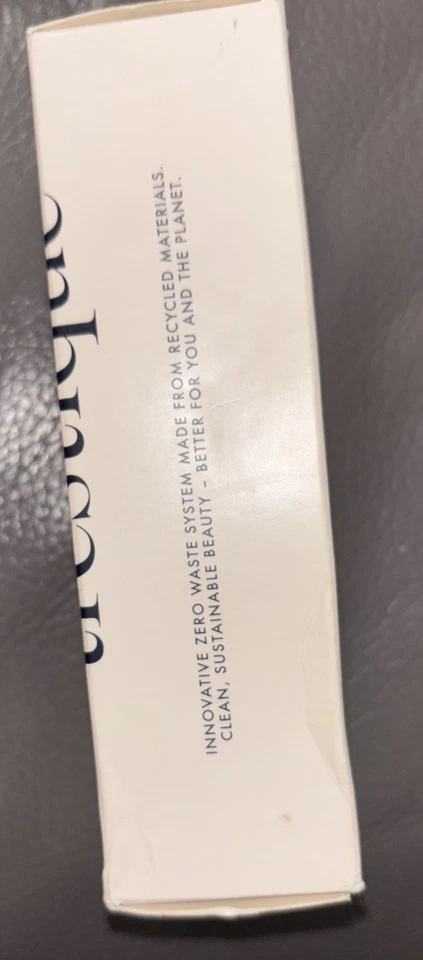 Trestique Foundation Stick Polynesian Ivory Refillable Foundation & Blender Case - Image 2 of 4