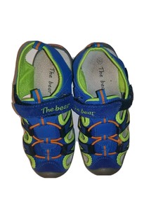 boys closed sandals