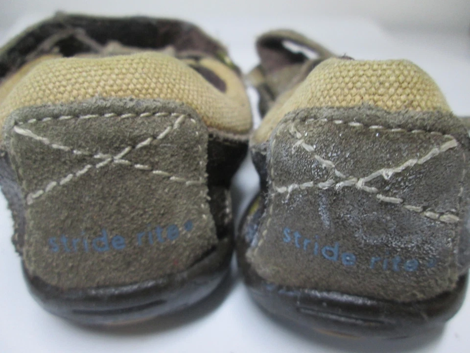 Sandalias planas Stride Rite bebé talla 6 marrón cierre de gancho y bucle logotipo cómodo Foto 2 de 4