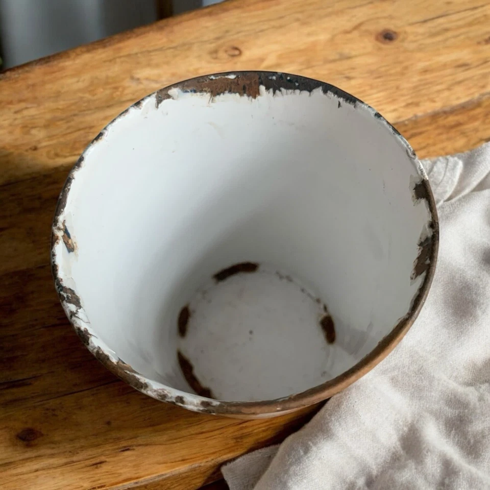 Rare Antique 1902 Cup Tumbler King Queen Jubilee Enamel Enamelware Rustic  - Image 3 of 4