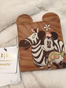 minnie safari loungefly