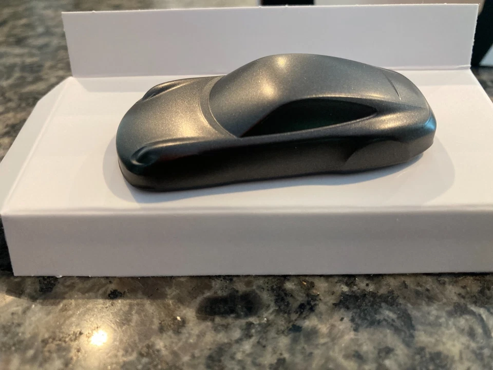 PORSCHE DESIGN OEM 911 AIR FRESHENER DIFFUSER W/URBAN ENERGY SCENT IN DK. GREY - Image 4 of 4