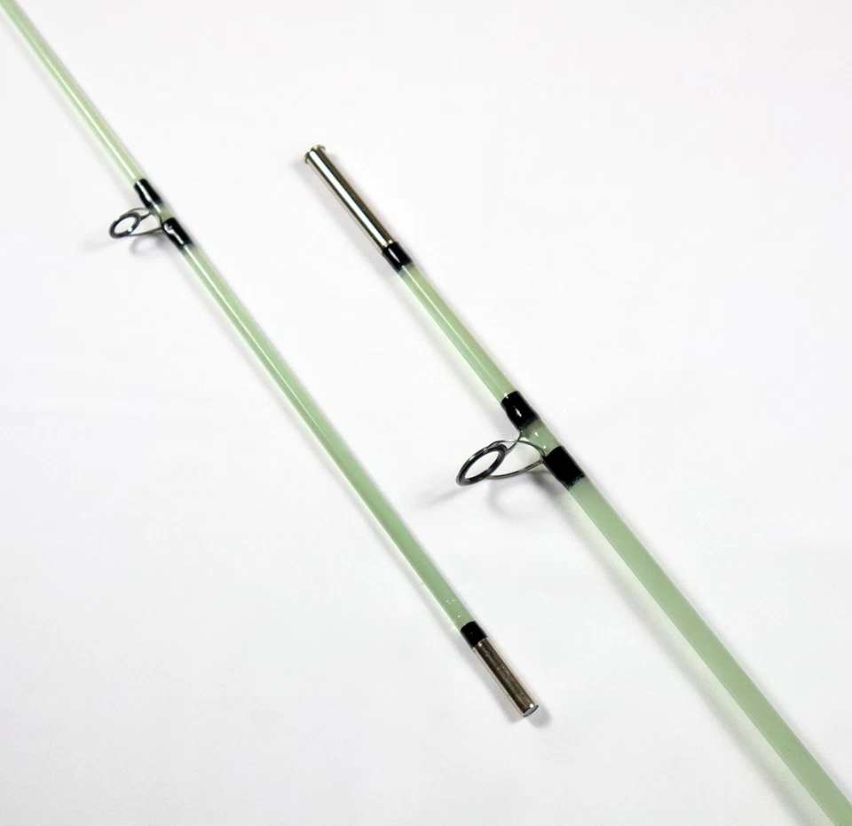 CAÑA DE PESCAR COCODRILO E-30 MH 8'10" TRANSPARENTE fibra de vidrio maciza ~ 2 secciones Foto 2 de 4