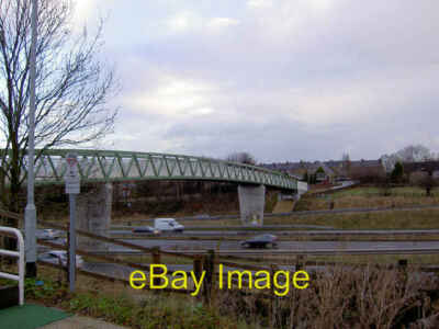 Foto 6x4 Fußgängerbrücke über die M1 bei Tankersley Birdwell c2007