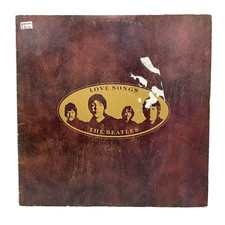 The Beatles Love Songs vinyl double LP PCSP 180-06 560/1 discs in NM condition