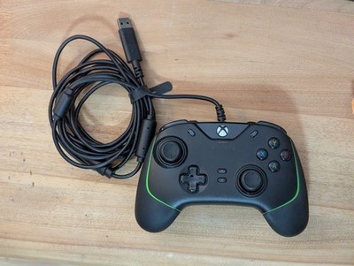 Razer Wolverine V2 Wired Gaming Controller for Xbox and PC, Mint Condition 