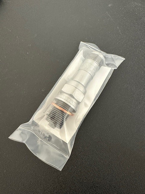 Champion Aircraft Spark Plug, P/N RHB32E Reconditioned