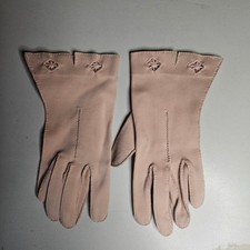 Vintage Pink Gloves Small Geometric Embroidery Notched Cuff 40s 50s Easter