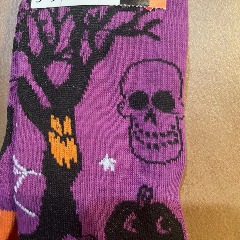 Lote de 4 Meias de Halloween Joelho Alto Tripulação Esqueleto Abóbora Morcego Aranha K. Bell Novo com etiquetas - Imagem 3 de 4