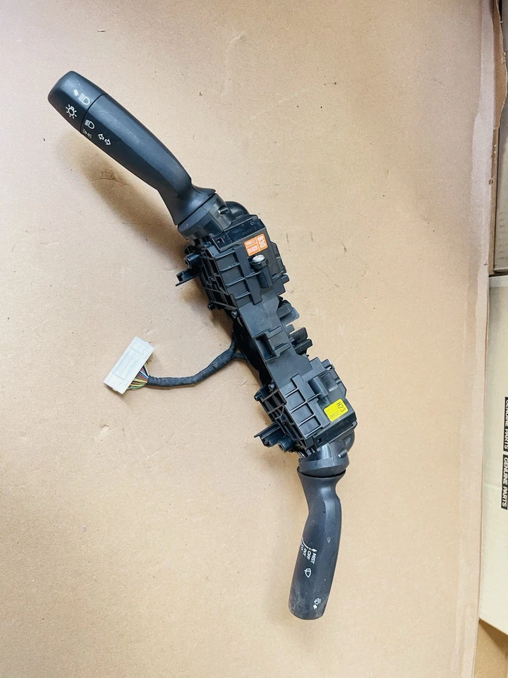 Interruptor de control combinado de columna de dirección Toyota Corolla 2020-2025 OEM Foto 4 de 4