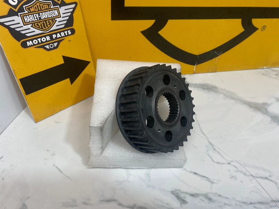 Engrenagem de polia roda dentada correia dentada H-D OEM 17-26 Harley M8 transmissão frontal 32T - Imagem 2 de 4