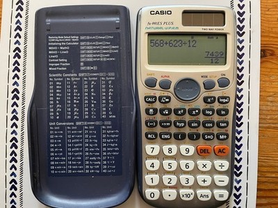Casio fx-991es Plus natural V.P.A.M Two Way Power Top Zustand