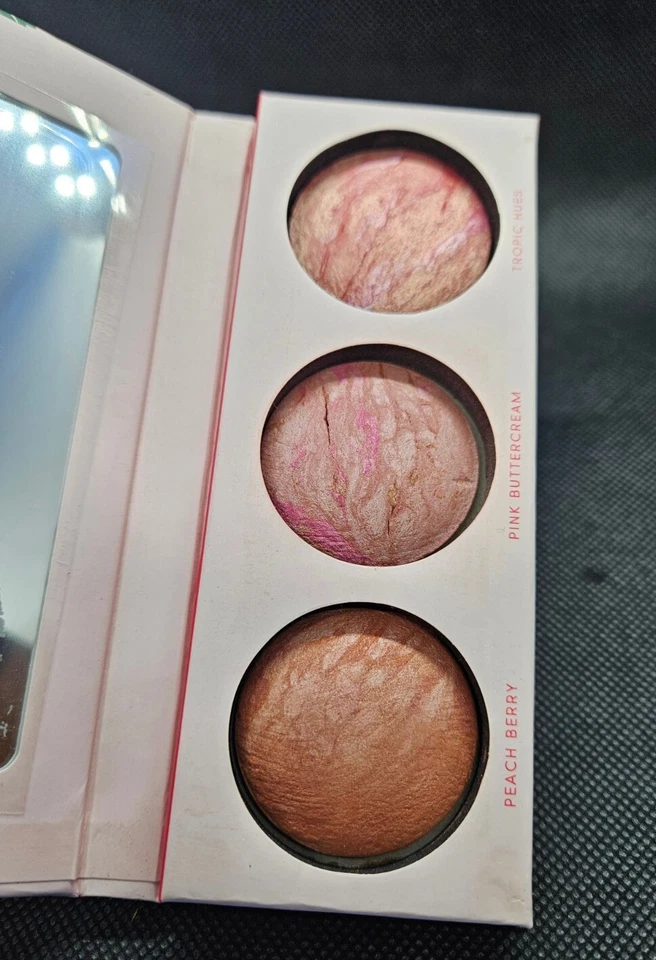 Laura Geller Blush N Brighten Cheek Blush Palette - Image 2 of 4