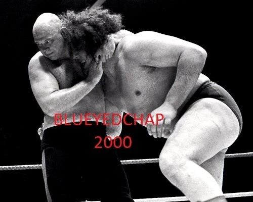 BARON VON RASCHKE VS ANDRE THE GIANT WRESTLER 8 X 10 WRESTLING PHOTO AWA NWA - Image 1 of 1