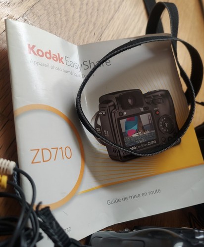 Kodak EasyShare ZD710 7.1MP Digital Camera + Case - EXC (Need Battery) - Picture 10 of 10