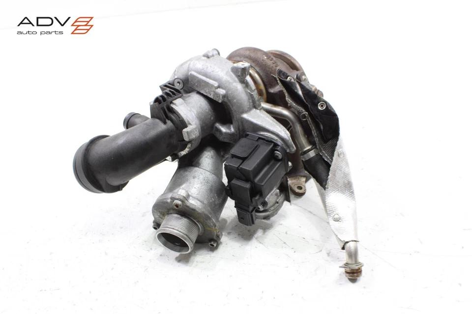 Audi S3 A3 2017 turbocompresor de 2,0 L con colector de escape OEM Foto 2 de 4