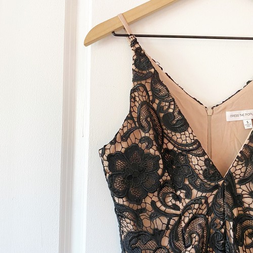 DRESS THE POPULATION Marion’s Black Lace Cropped Wide Leg Jumpsuit Small - Picture 6 of 11
