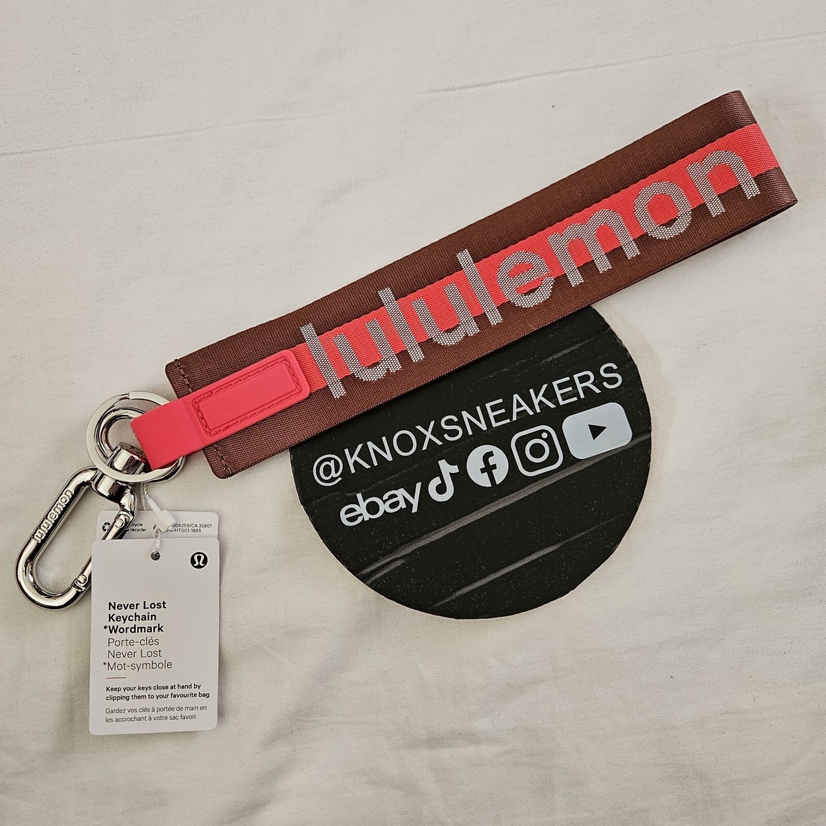 lululemon☆ロゴ キーホルダー Never Lost Keychain Never Lost Keychain | Men's Bags,Purses,Wallets | lululemon