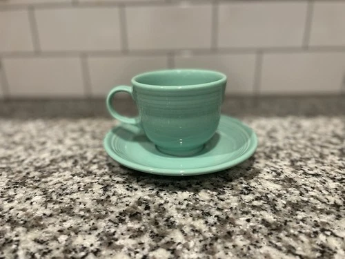 Fiestaware Fiesta Homer Laughlin China Tea Cup & Saucer Set Chartreuse Green USA