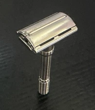 Vintage Gillette Slim Adjustable Safety Razor/J2 1964
